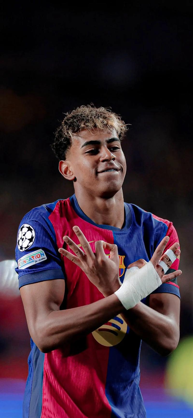 ESPN盘点东契奇和里夫斯本赛季表现：多项数据联盟顶级（ESPN评析东契奇与里夫斯本季发挥：多项数据位居联盟前列）