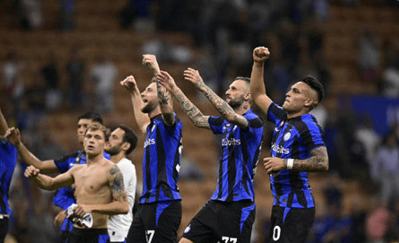 劳塔罗：齐沃拥抱我的次数比我老婆抱我的次数都多