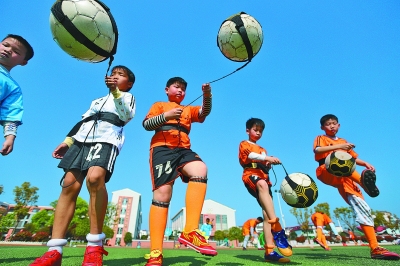 英超半场：恩凯蒂亚破门，威尔逊追平，富勒姆暂1-1水晶宫（英超半场战报：恩凯蒂亚先开纪录，威尔逊扳平，富勒姆暂与水晶宫1-1）