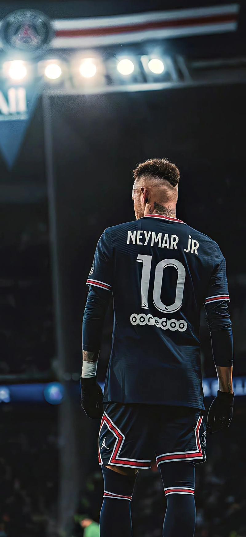 德转：德国足协上赛季向德国前三级联赛球队罚款超1200万欧（德转：上赛季德国足协对德前三级联赛俱乐部累计罚款逾1200万欧）