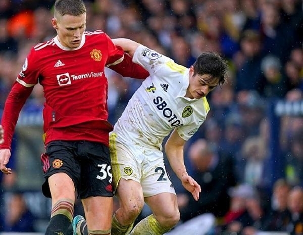 尤文官方发布皮耶罗款特制球衣，盛赞斑马王子是永远的传奇（尤文官宣推出皮耶罗纪念球衣，致敬斑马王子不朽传奇）