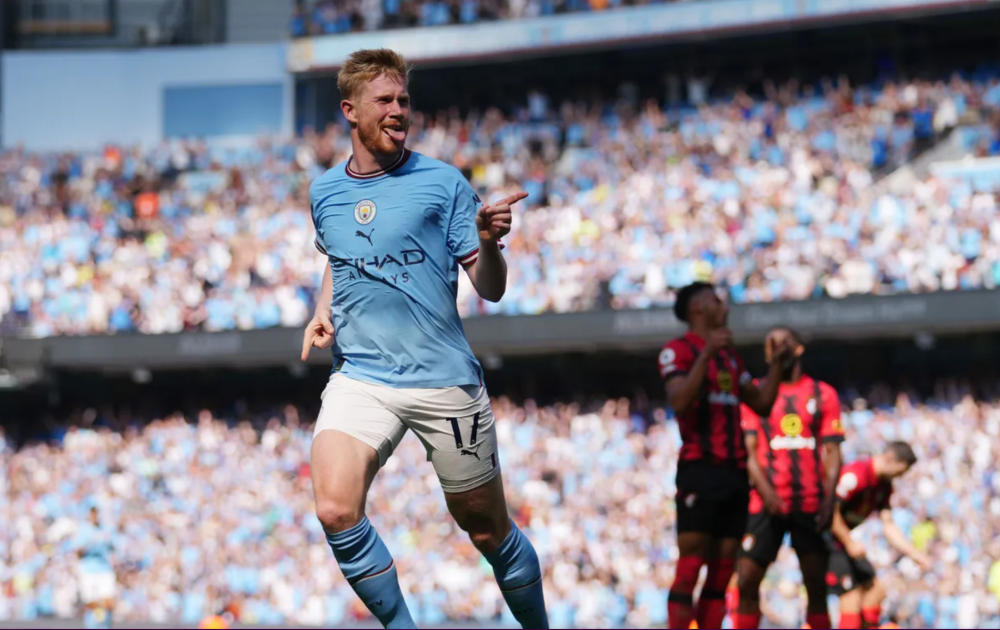 168cm击败205cm！一男网红与坎贝奇单挑完成绝杀，获得一日约会权（168cm男网红压哨绝杀205cm坎贝奇，单挑获胜赢得一日约会权）